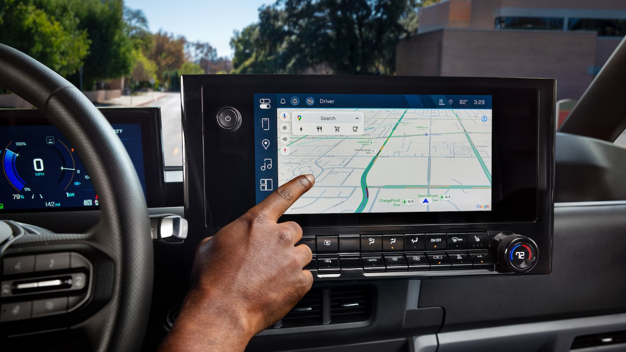 Système d’infodivertissement à bord d’un véhicule GM Fleet.